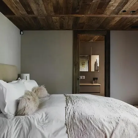 6br Modern Chalet With Private Spa Villa *